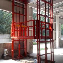 導(dǎo)軌式升降機